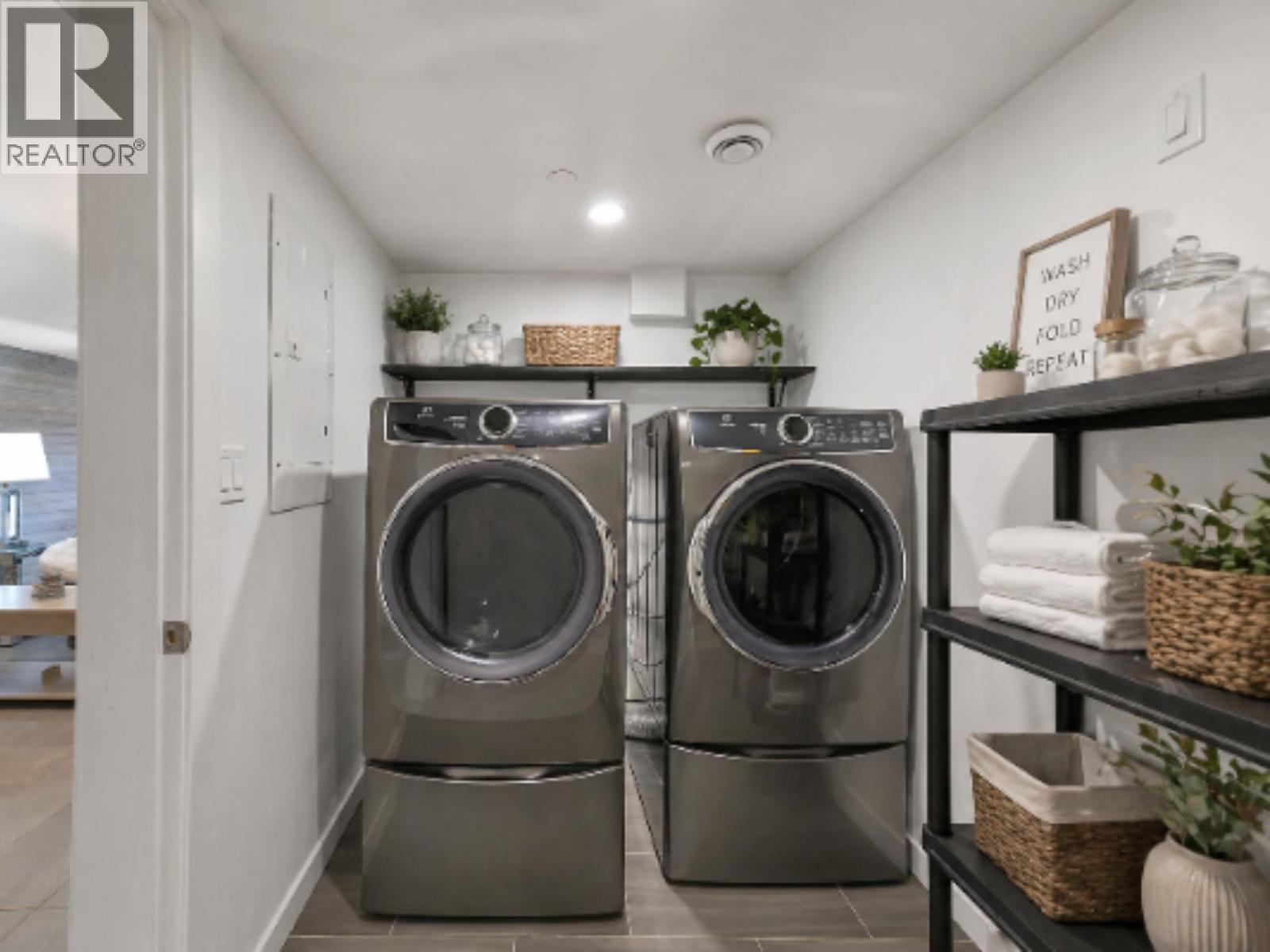 21199 River Road, Maple Ridge, British Columbia  V2X 2A5 - Photo 31 - R3108213