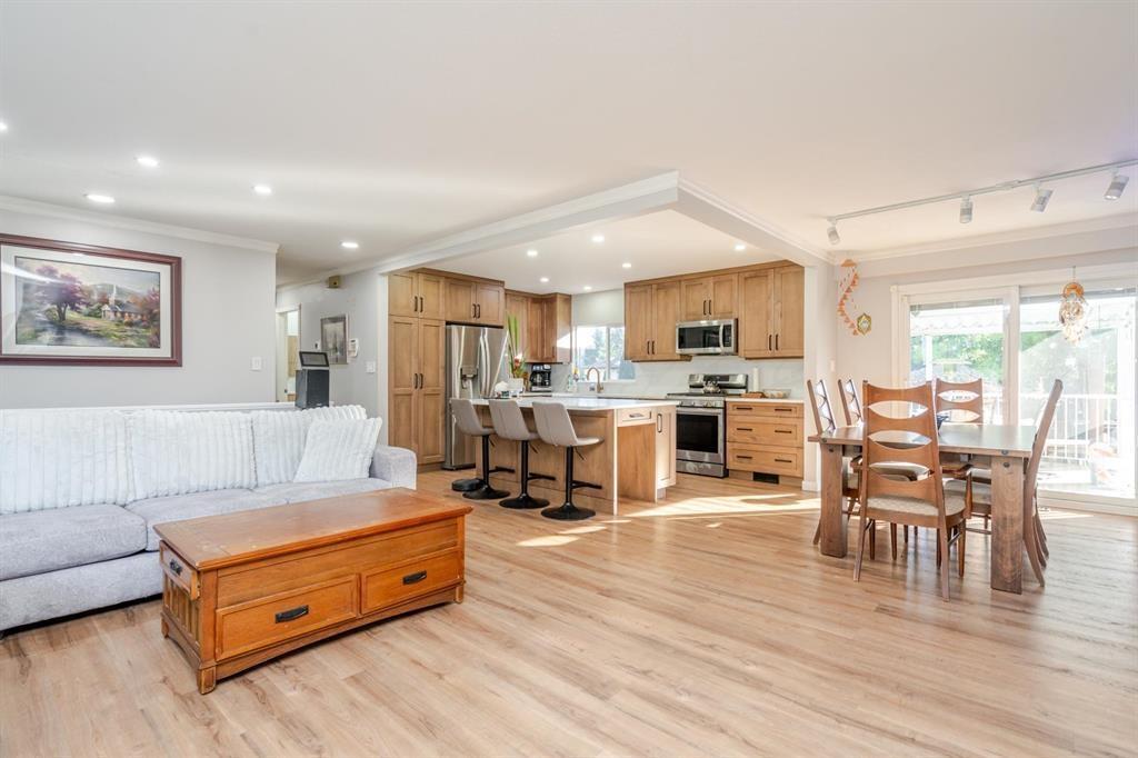 3924 205b Street, Langley, British Columbia  V3A 2B3 - Photo 3 - R3117430