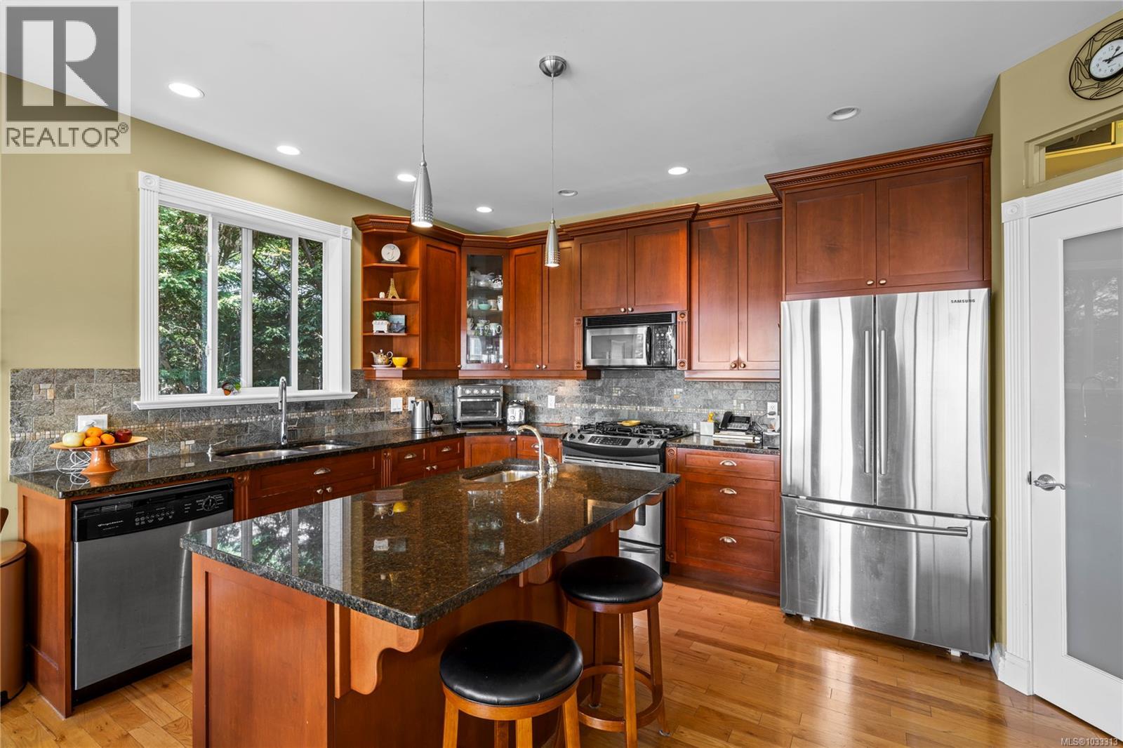 3737 Belaire Dr, Nanaimo, British Columbia  V9T 5A1 - Photo 10 - 1033313