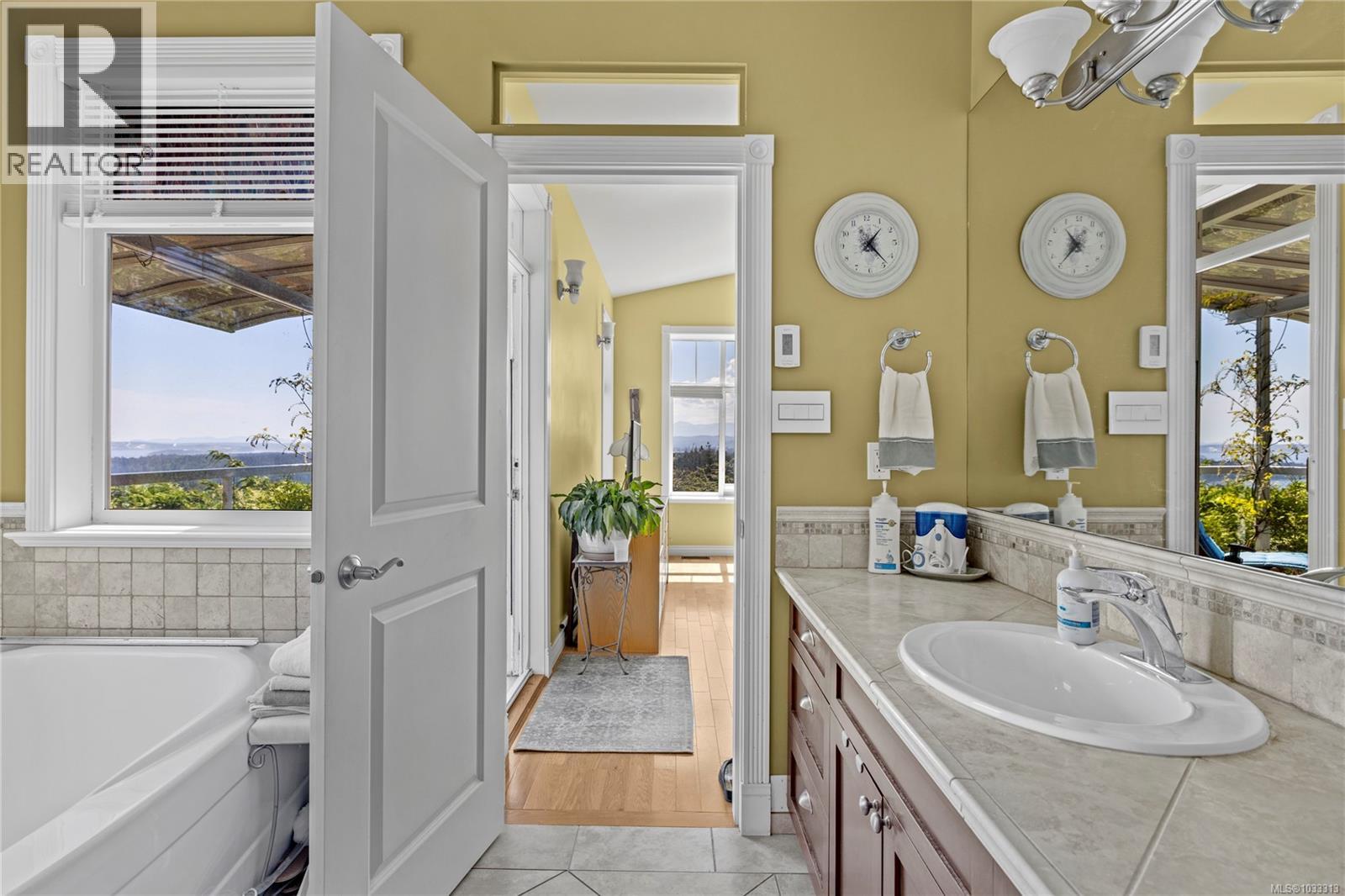 3737 Belaire Dr, Nanaimo, British Columbia  V9T 5A1 - Photo 35 - 1033313