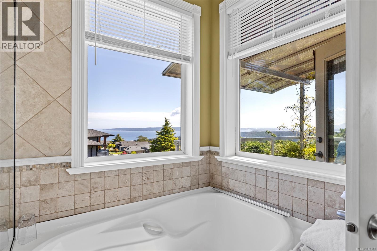 3737 Belaire Dr, Nanaimo, British Columbia  V9T 5A1 - Photo 34 - 1033313