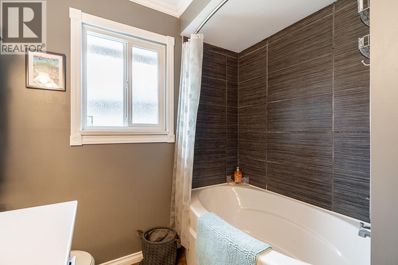 1249 Royal Court, Port Coquitlam, British Columbia  V3C 5X3 - Photo 32 - R3117318