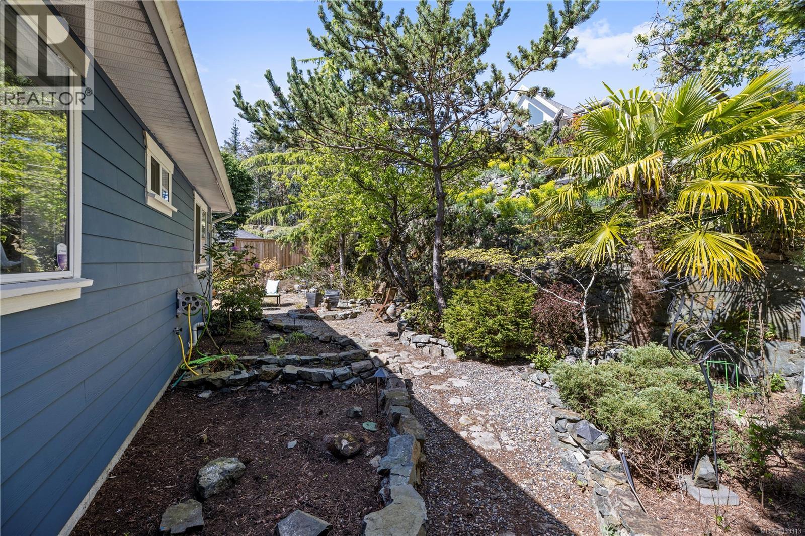 3737 Belaire Dr, Nanaimo, British Columbia  V9T 5A1 - Photo 60 - 1033313