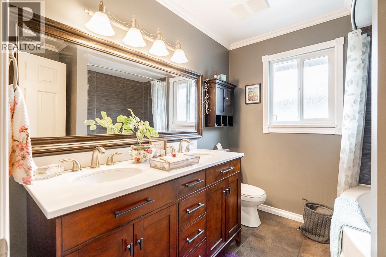 1249 Royal Court, Port Coquitlam, British Columbia  V3C 5X3 - Photo 31 - R3117318