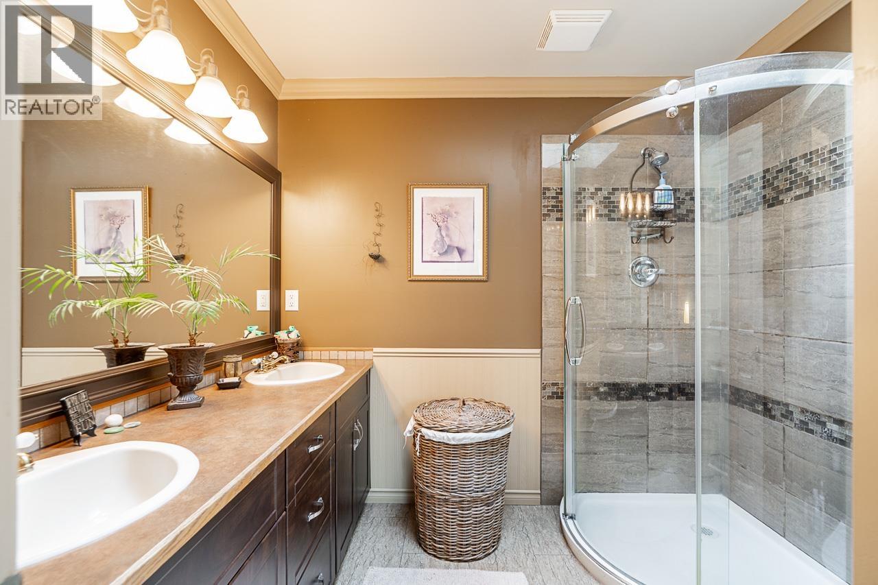 1249 Royal Court, Port Coquitlam, British Columbia  V3C 5X3 - Photo 26 - R3117318