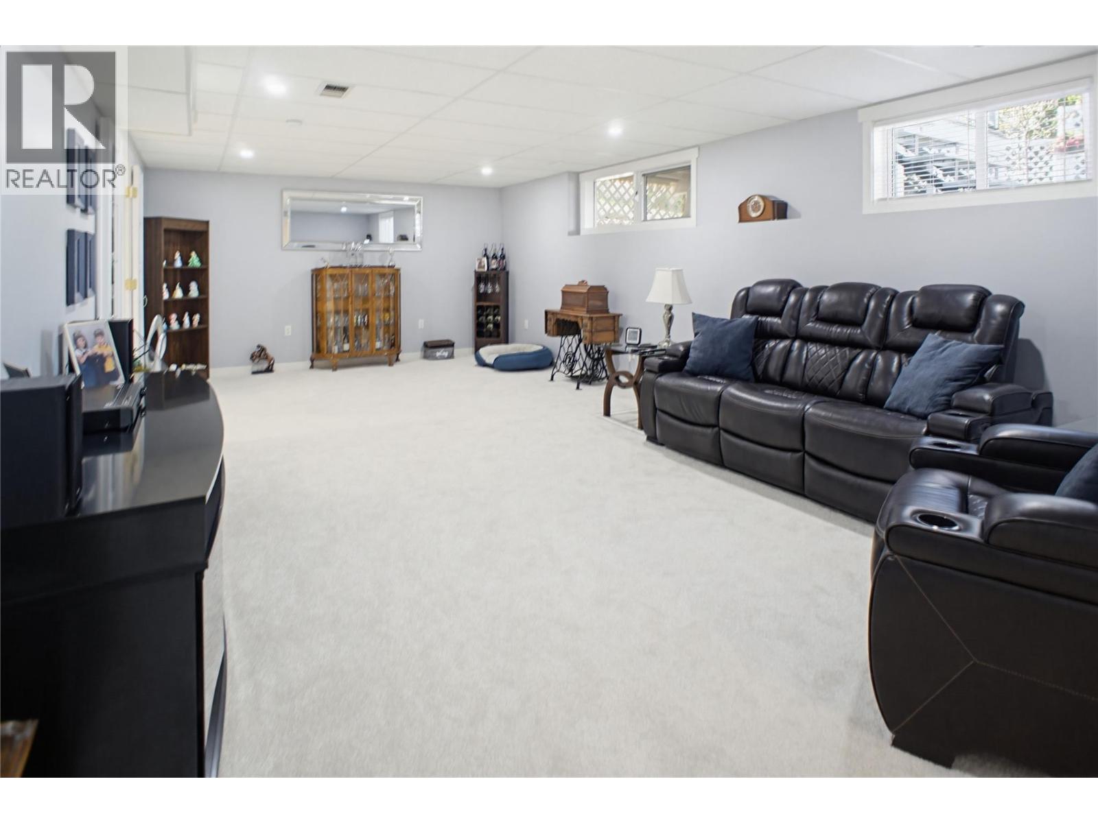 2020 Van Horne Drive Unit# 8, Kamloops, British Columbia  V1S 1G3 - Photo 17 - 10377401