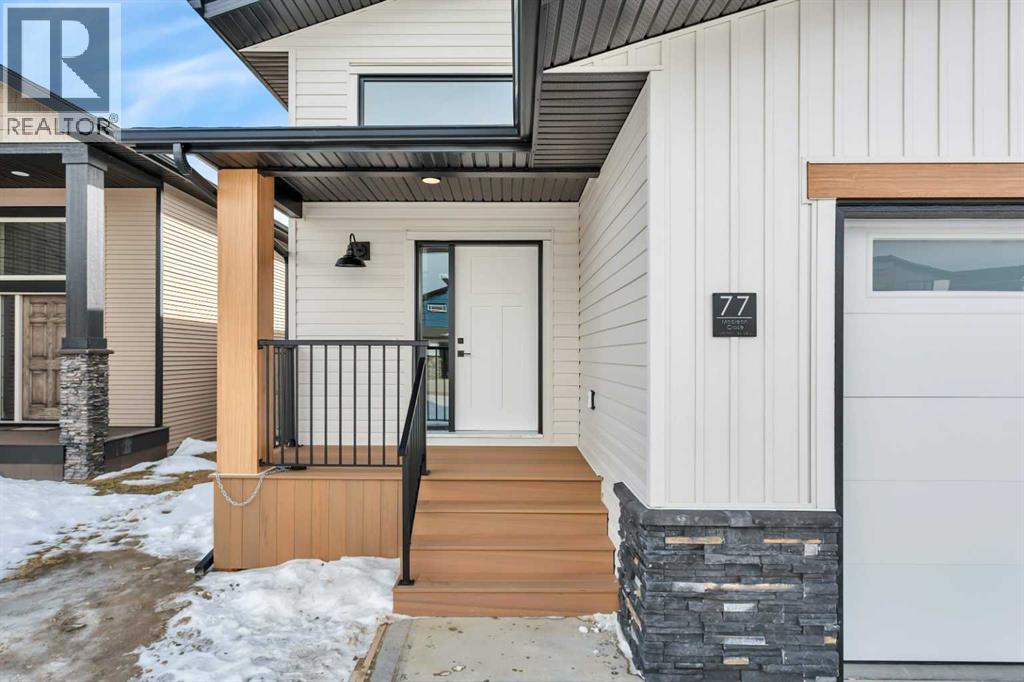 77 Maclean Close, Blackfalds, Alberta  T4M 0H4 - Photo 2 - A2289299