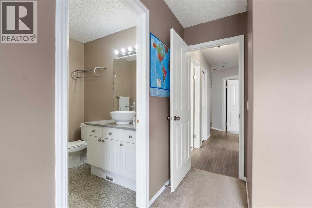 27 Park Circle, Whitecourt, Alberta  T7S 1V3 - Photo 19 - A2288301