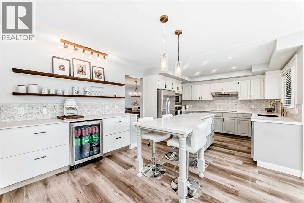 47 Canterbury Court Sw, Calgary, Alberta  T2W 6C2 - Photo 12 - A2305514