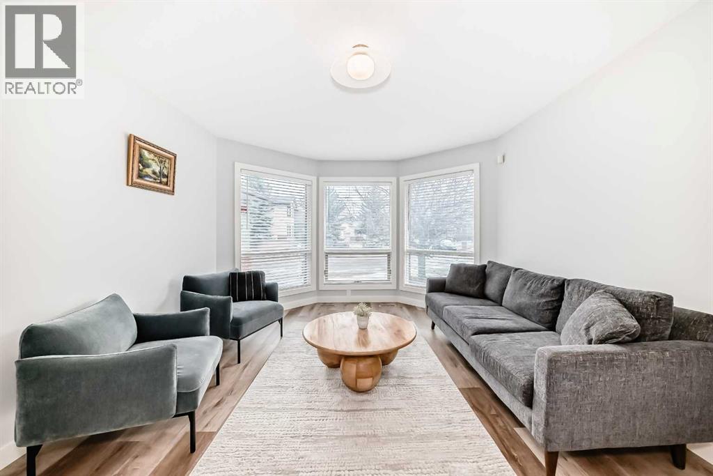 47 Canterbury Court Sw, Calgary, Alberta  T2W 6C2 - Photo 18 - A2305514