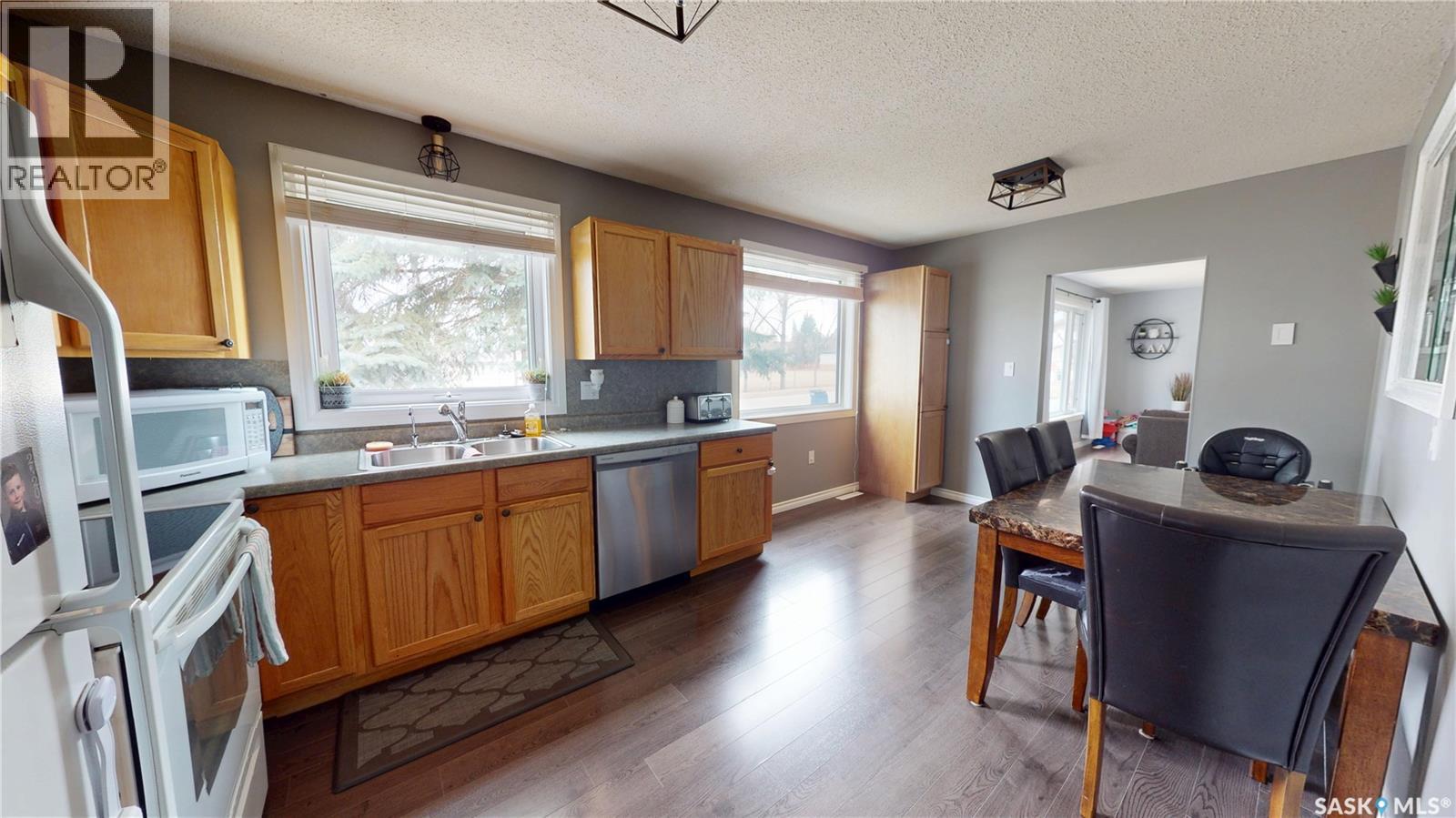 514 Gertie Street, Moosomin, Saskatchewan  S0G 3N0 - Photo 6 - SK034221