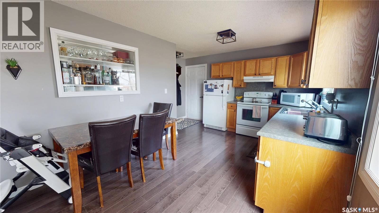 514 Gertie Street, Moosomin, Saskatchewan  S0G 3N0 - Photo 8 - SK034221