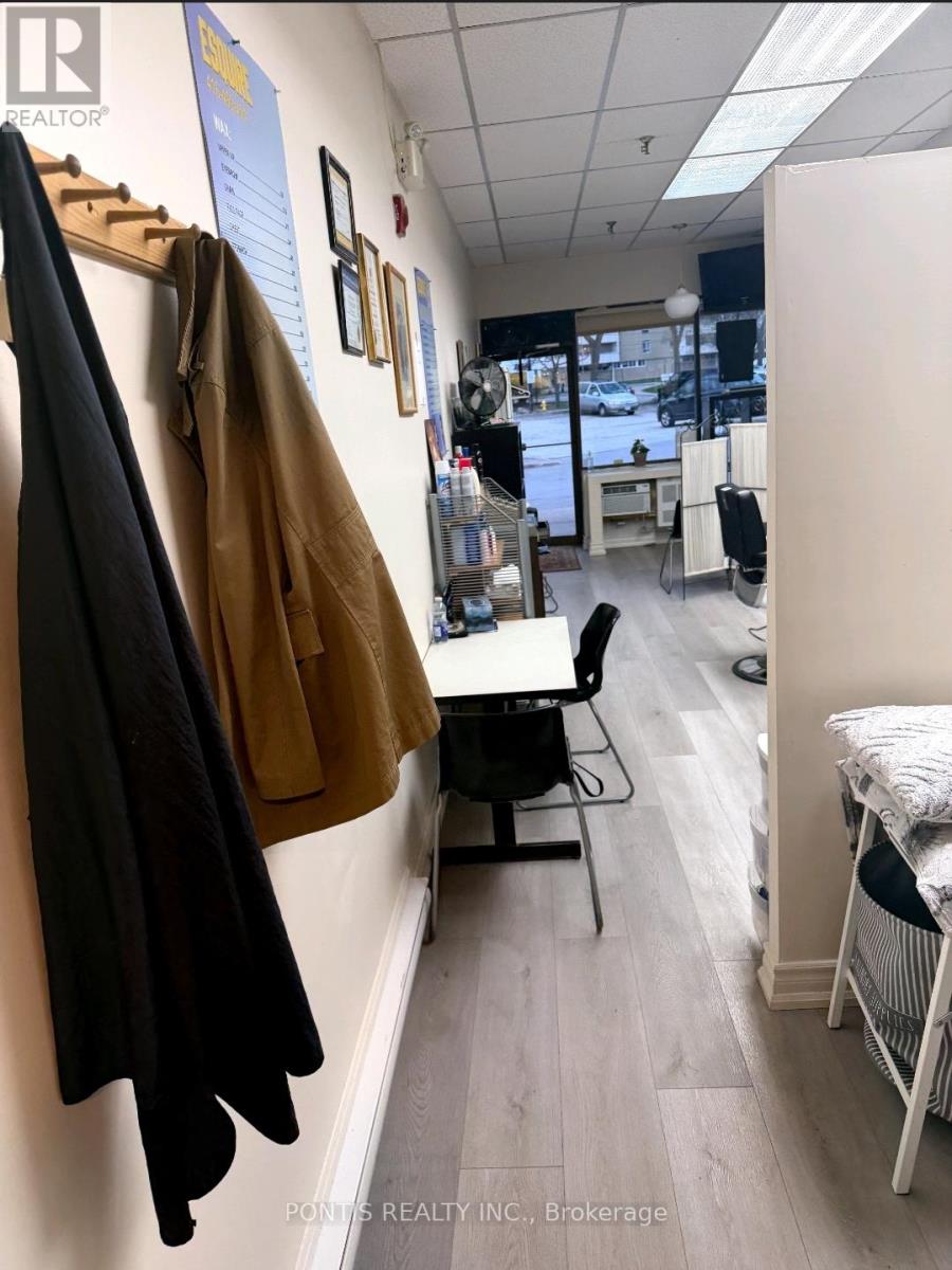 2531 Pharmacy Avenue, Toronto, Ontario  M1W 2K2 - Photo 7 - E12995202