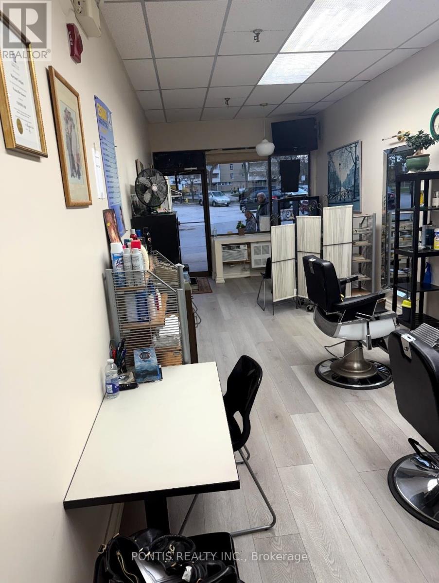 2531 Pharmacy Avenue, Toronto, Ontario  M1W 2K2 - Photo 10 - E12995202