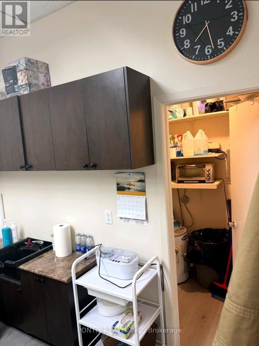 2531 Pharmacy Avenue, Toronto, Ontario  M1W 2K2 - Photo 14 - E12995202