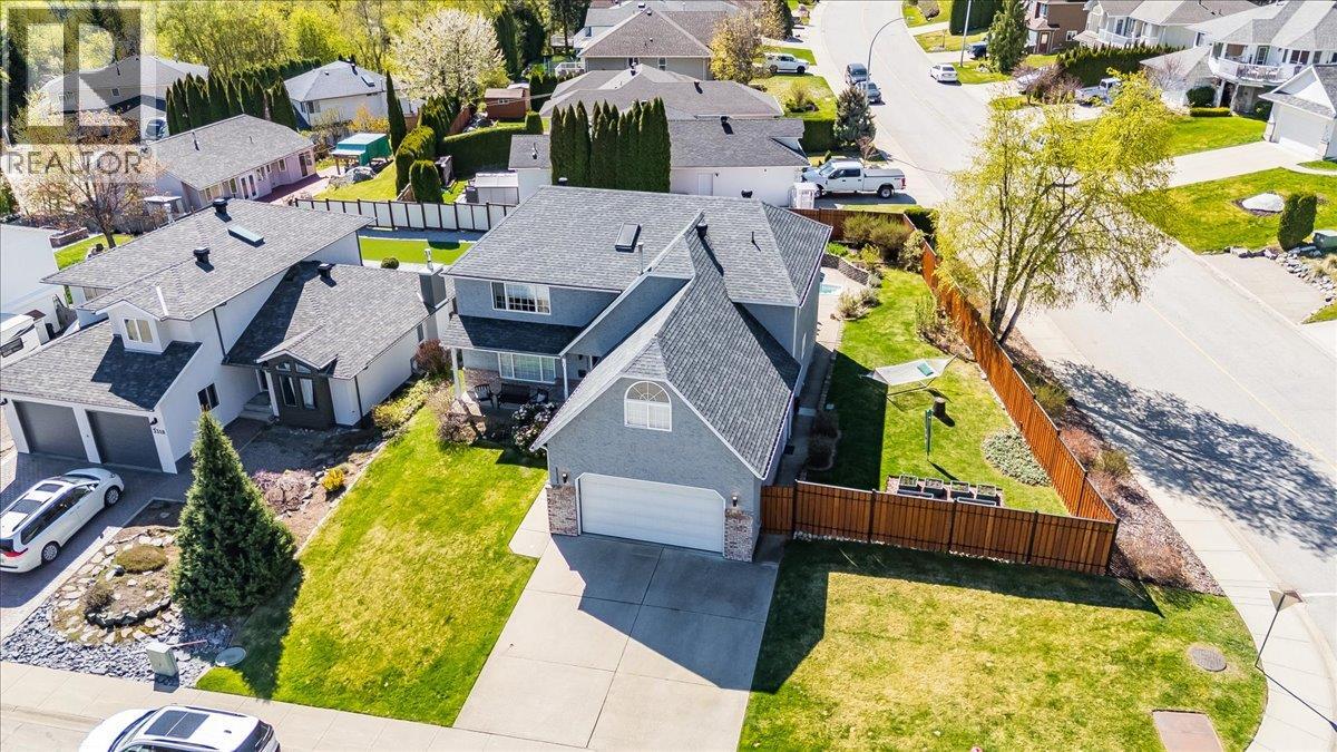 3312 Southridge Drive, Castlegar, British Columbia  V1N 4G1 - Photo 10 - 10385224