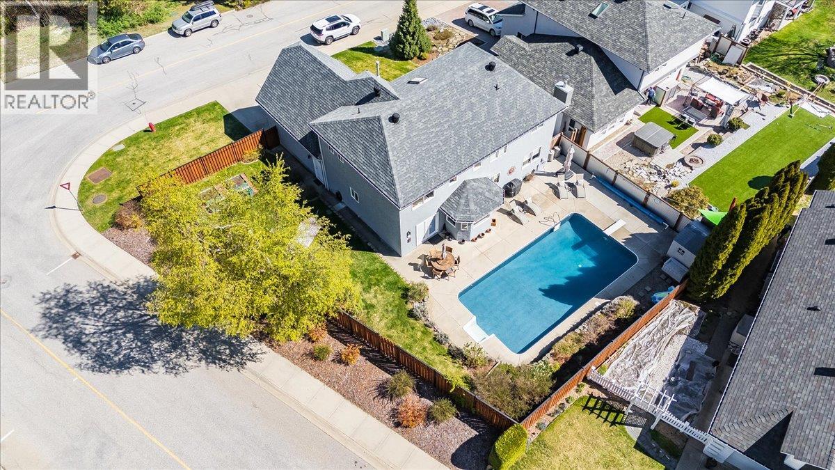 3312 Southridge Drive, Castlegar, British Columbia  V1N 4G1 - Photo 11 - 10385224