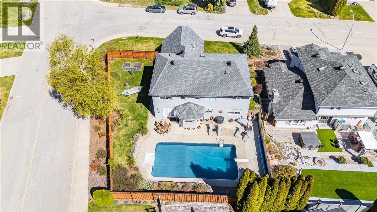 3312 Southridge Drive, Castlegar, British Columbia  V1N 4G1 - Photo 7 - 10385224