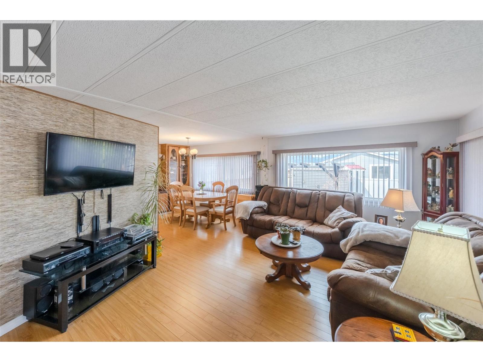 6601 Tucelnuit Drive Unit# 30, Oliver, British Columbia  V0H 1T3 - Photo 3 - 10385093