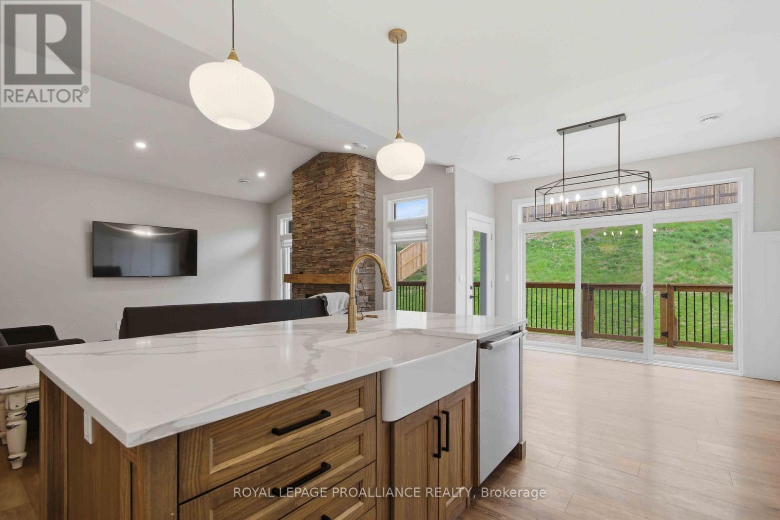 31 Schmidt Way, Quinte West, Ontario  K8V 0L5 - Photo 8 - X13059762