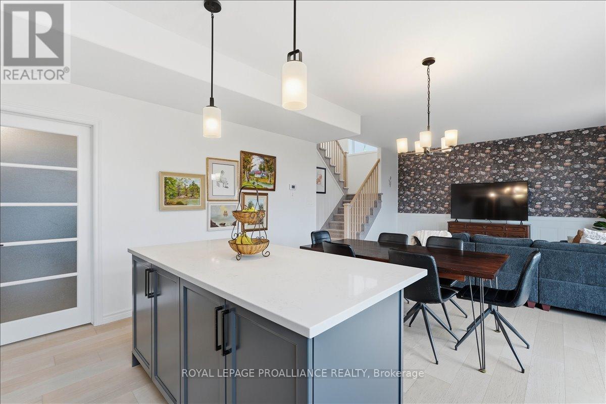 14 Athabaska Drive, Belleville, Ontario  K8N 0T7 - Photo 16 - X13059774