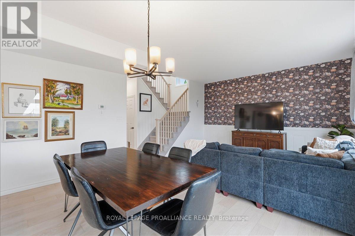 14 Athabaska Drive, Belleville, Ontario  K8N 0T7 - Photo 17 - X13059774