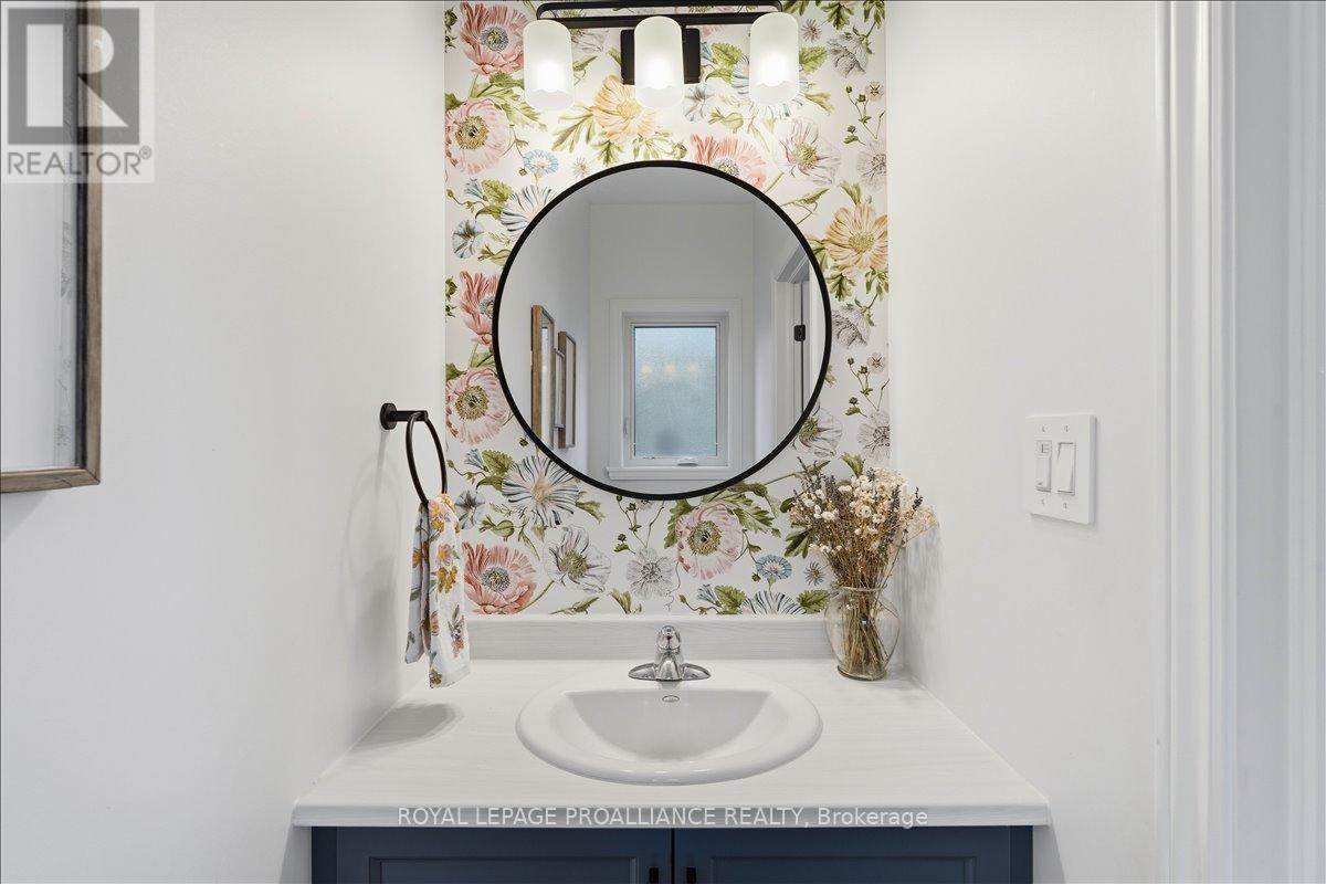 14 Athabaska Drive, Belleville, Ontario  K8N 0T7 - Photo 21 - X13059774