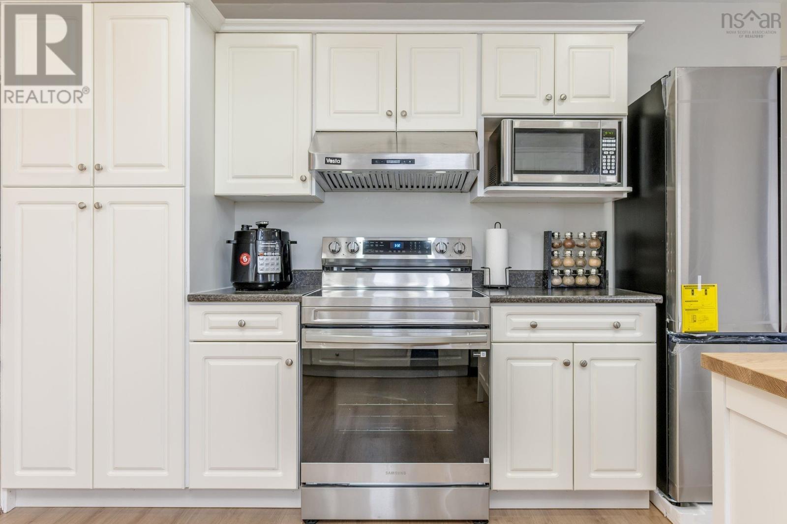 47 Nottingham Street, Bedford, Nova Scotia  B4A 3A8 - Photo 10 - 202606209