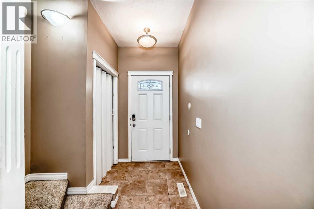 207, 620 Luxstone Landing SW, Airdrie, Alberta  T4B 0B5 - Photo 5 - A2291301