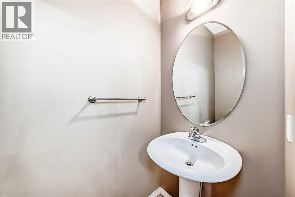 207, 620 Luxstone Landing SW, Airdrie, Alberta  T4B 0B5 - Photo 18 - A2291301