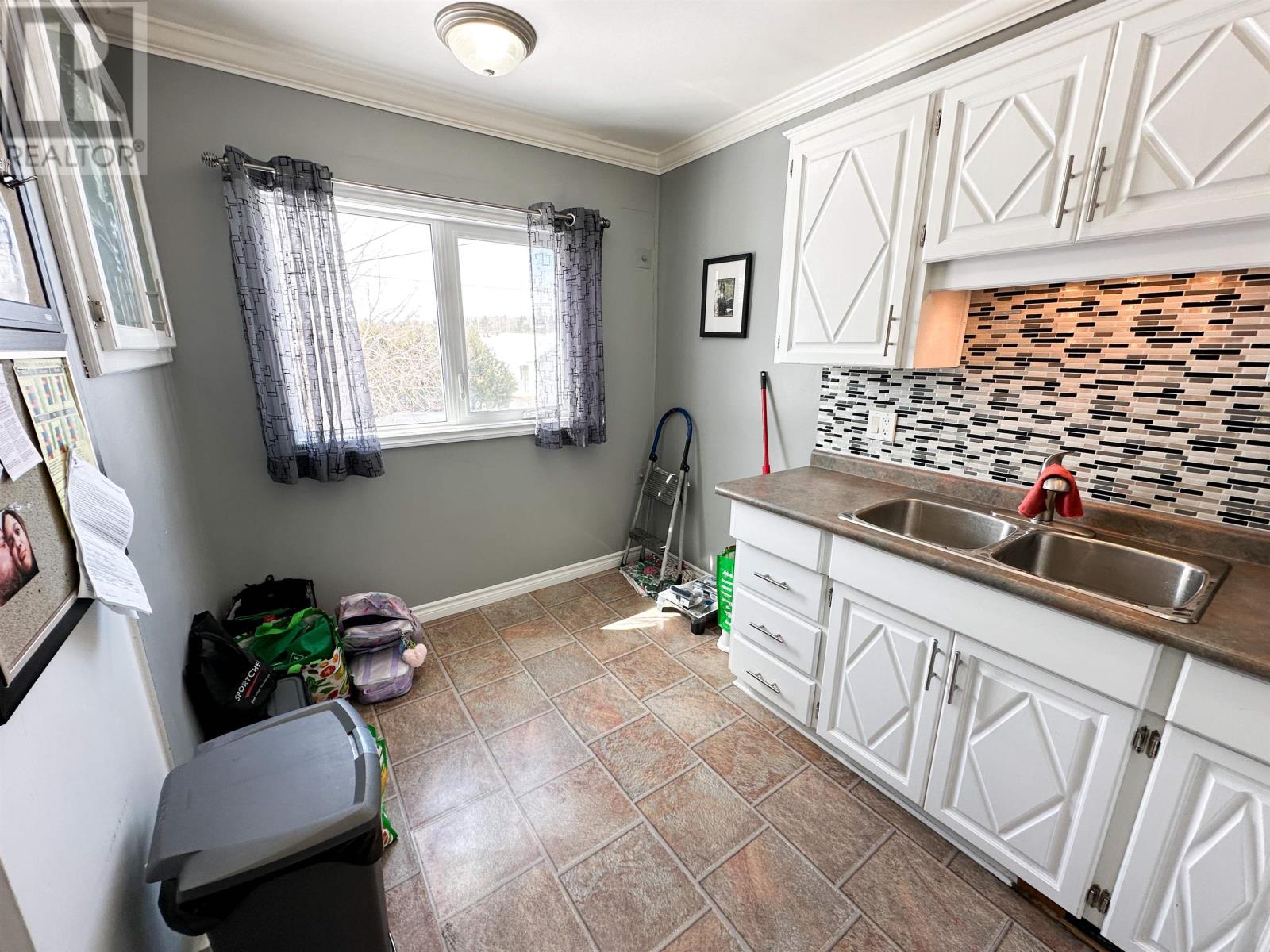 6 Pine Cres, Red Lake, Ontario  P0V 2M0 - Photo 2 - TB2600624