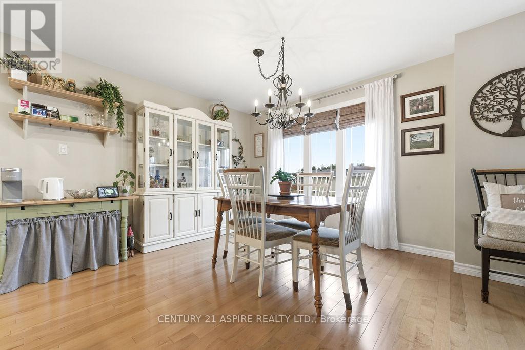 30 Morning Star Street, Petawawa, Ontario  K8H 0A1 - Photo 12 - X13059658