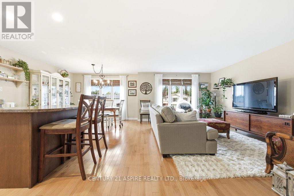 30 Morning Star Street, Petawawa, Ontario  K8H 0A1 - Photo 17 - X13059658