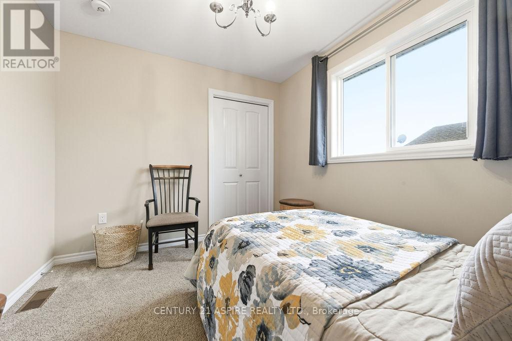 30 Morning Star Street, Petawawa, Ontario  K8H 0A1 - Photo 23 - X13059658