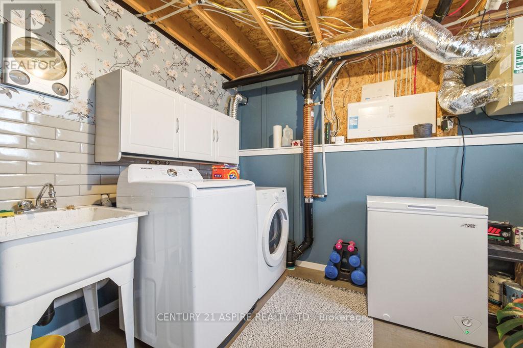 30 Morning Star Street, Petawawa, Ontario  K8H 0A1 - Photo 36 - X13059658