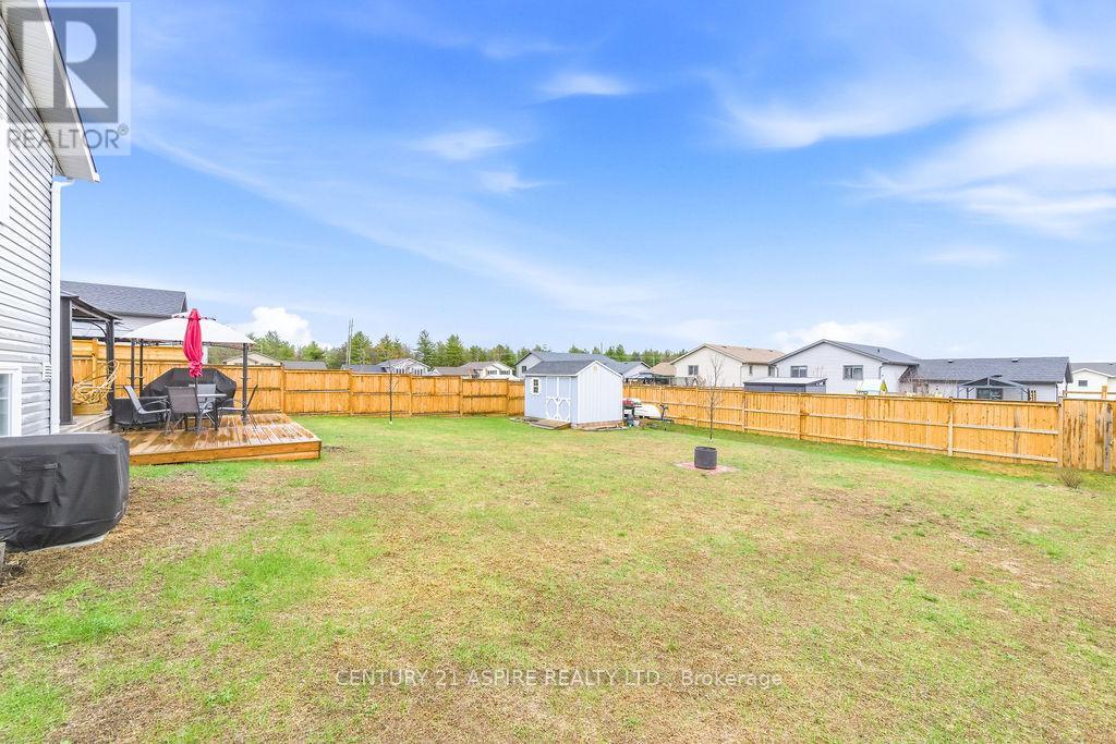 30 Morning Star Street, Petawawa, Ontario  K8H 0A1 - Photo 41 - X13059658