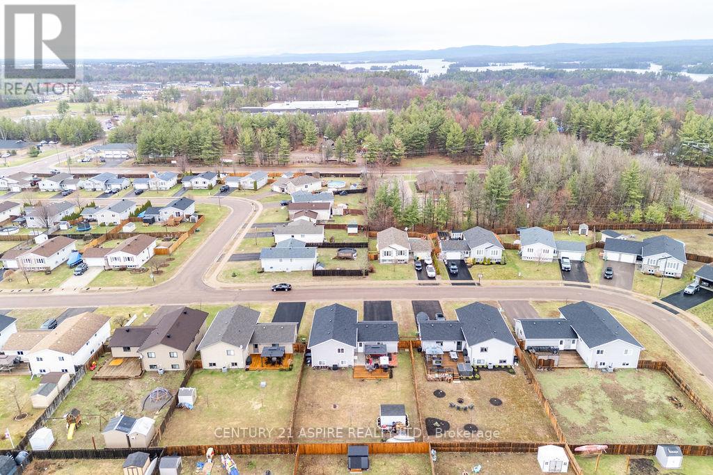 30 Morning Star Street, Petawawa, Ontario  K8H 0A1 - Photo 46 - X13059658