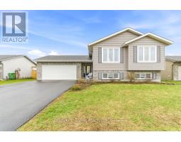 30 MORNING STAR STREET, Petawawa, Ontario