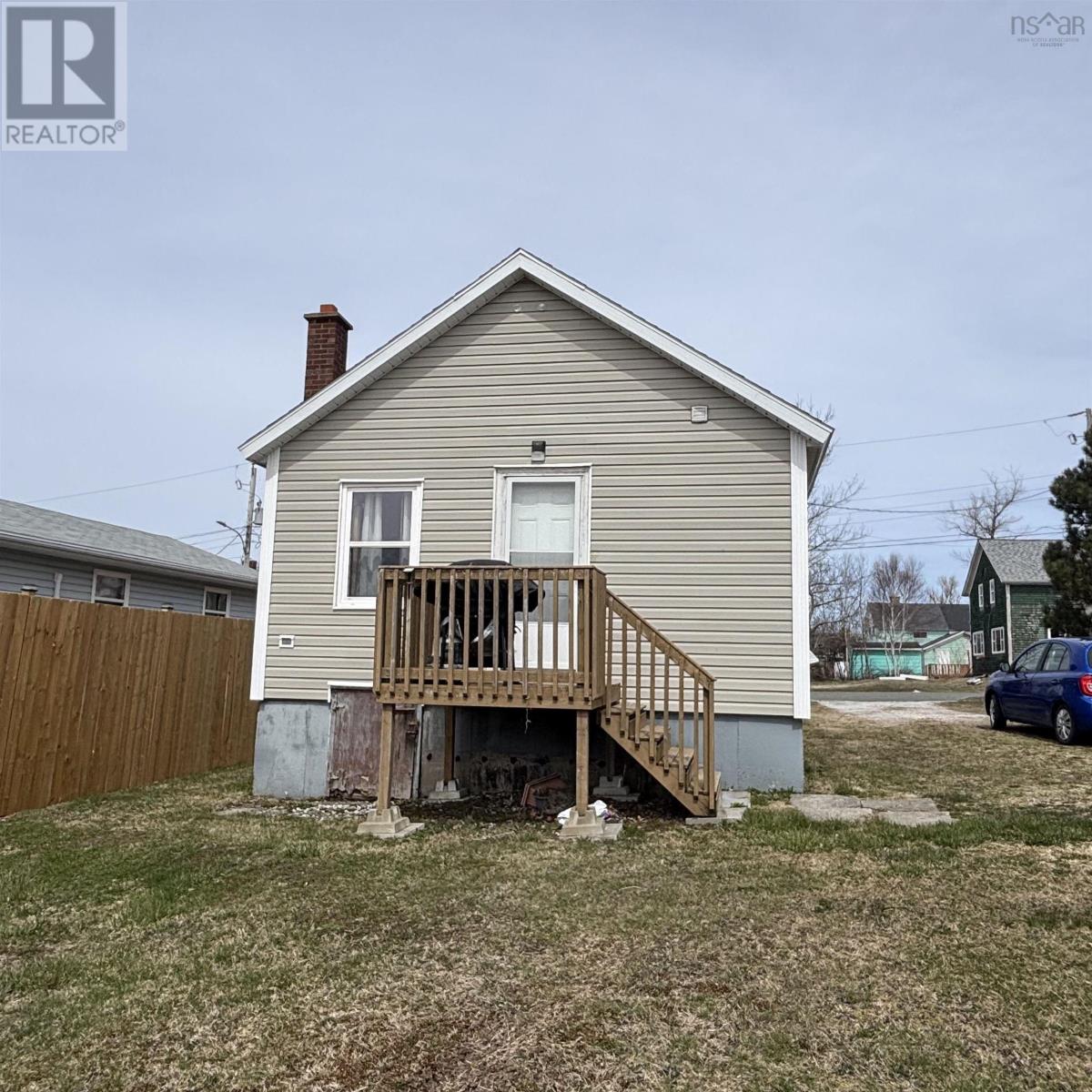 3515 Ross Avenue, New Waterford, Nova Scotia  B1H 1N1 - Photo 3 - 202609011