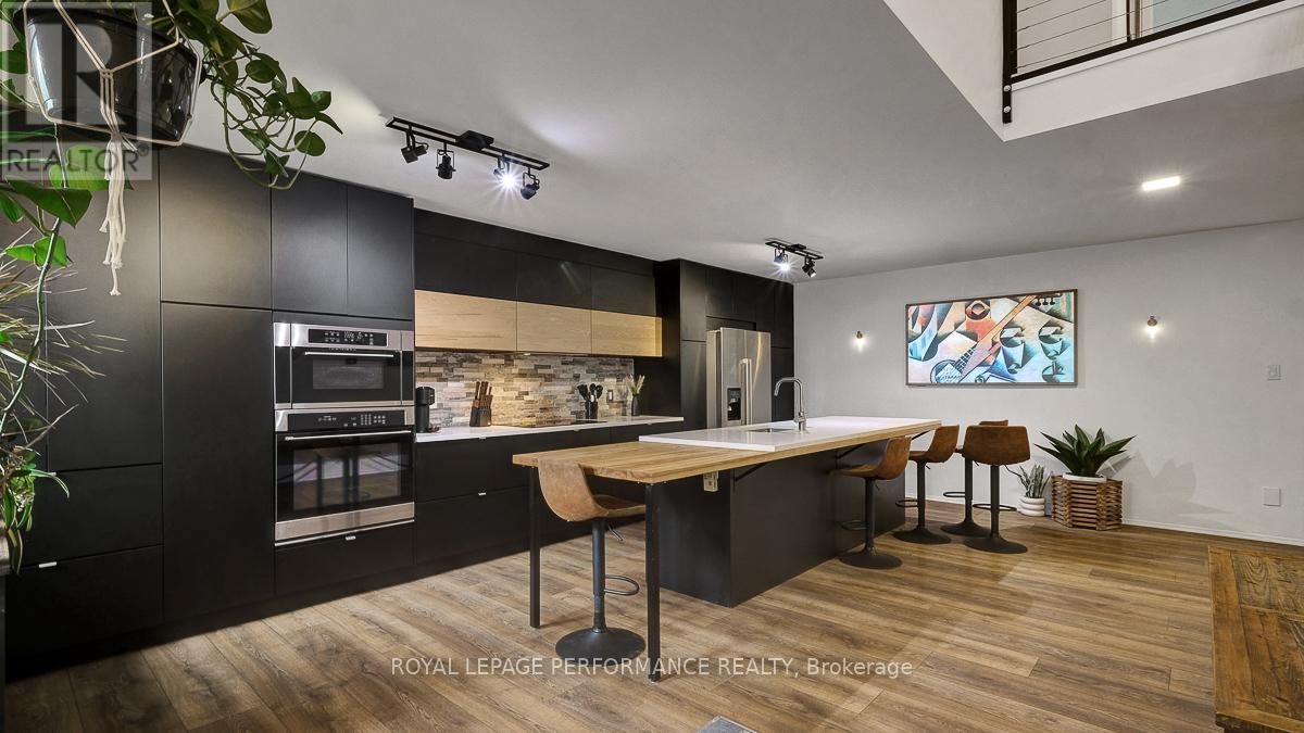 510 Foxview Place, Ottawa, Ontario  K1K 4C4 - Photo 3 - X13059638