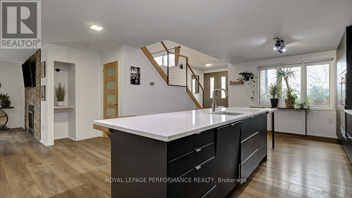 510 Foxview Place, Ottawa, Ontario  K1K 4C4 - Photo 8 - X13059638