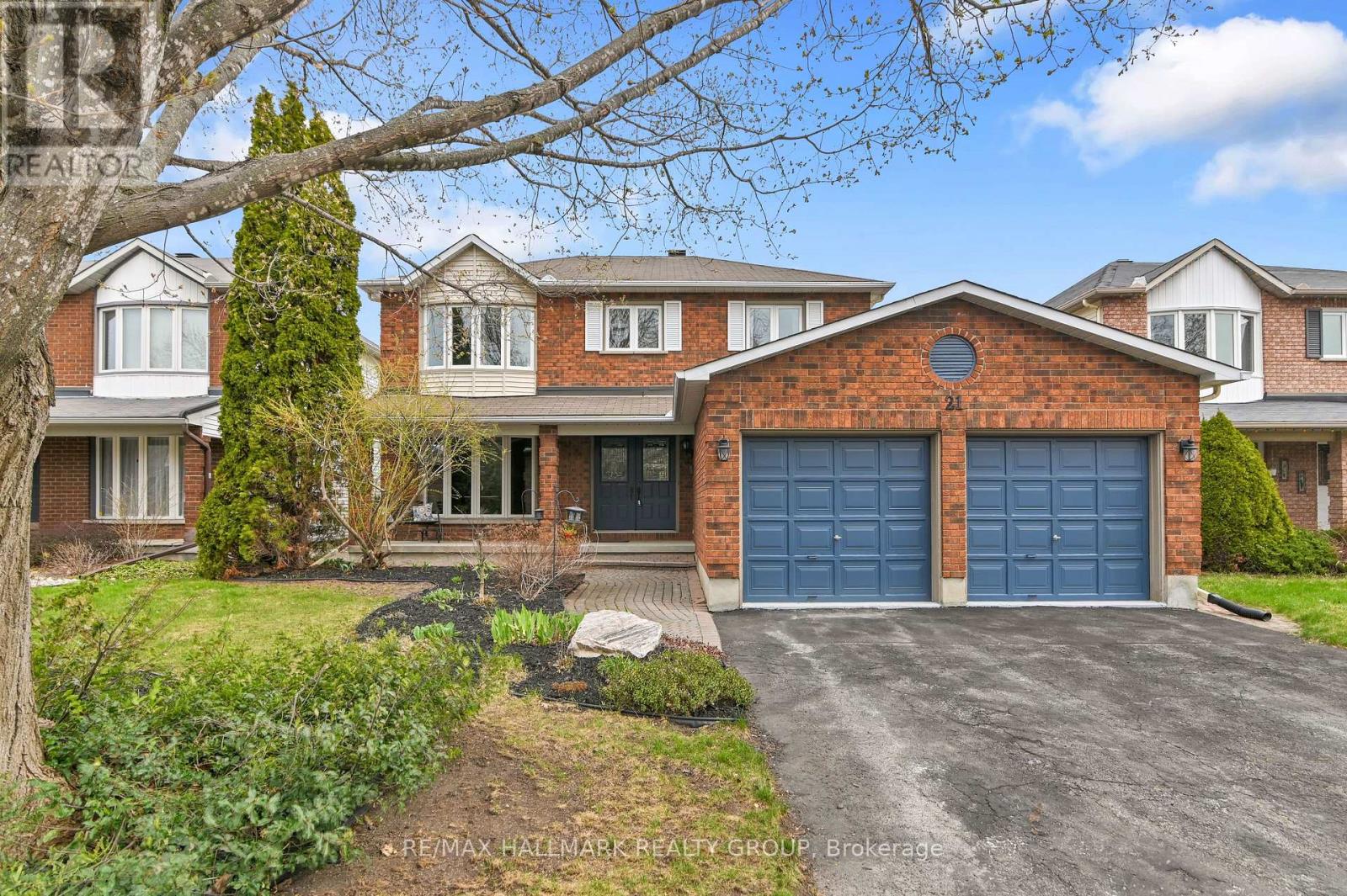 21 HIME CRESCENT, Ottawa, Ontario