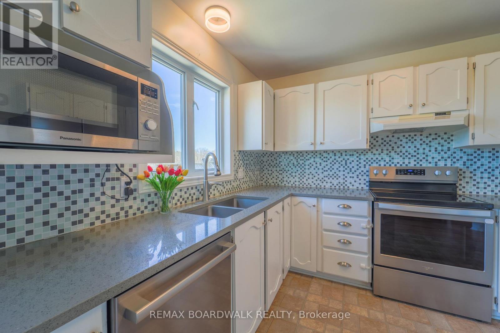 102 Seventh Avenue, Arnprior, Ontario  K7S 3S7 - Photo 12 - X13059746