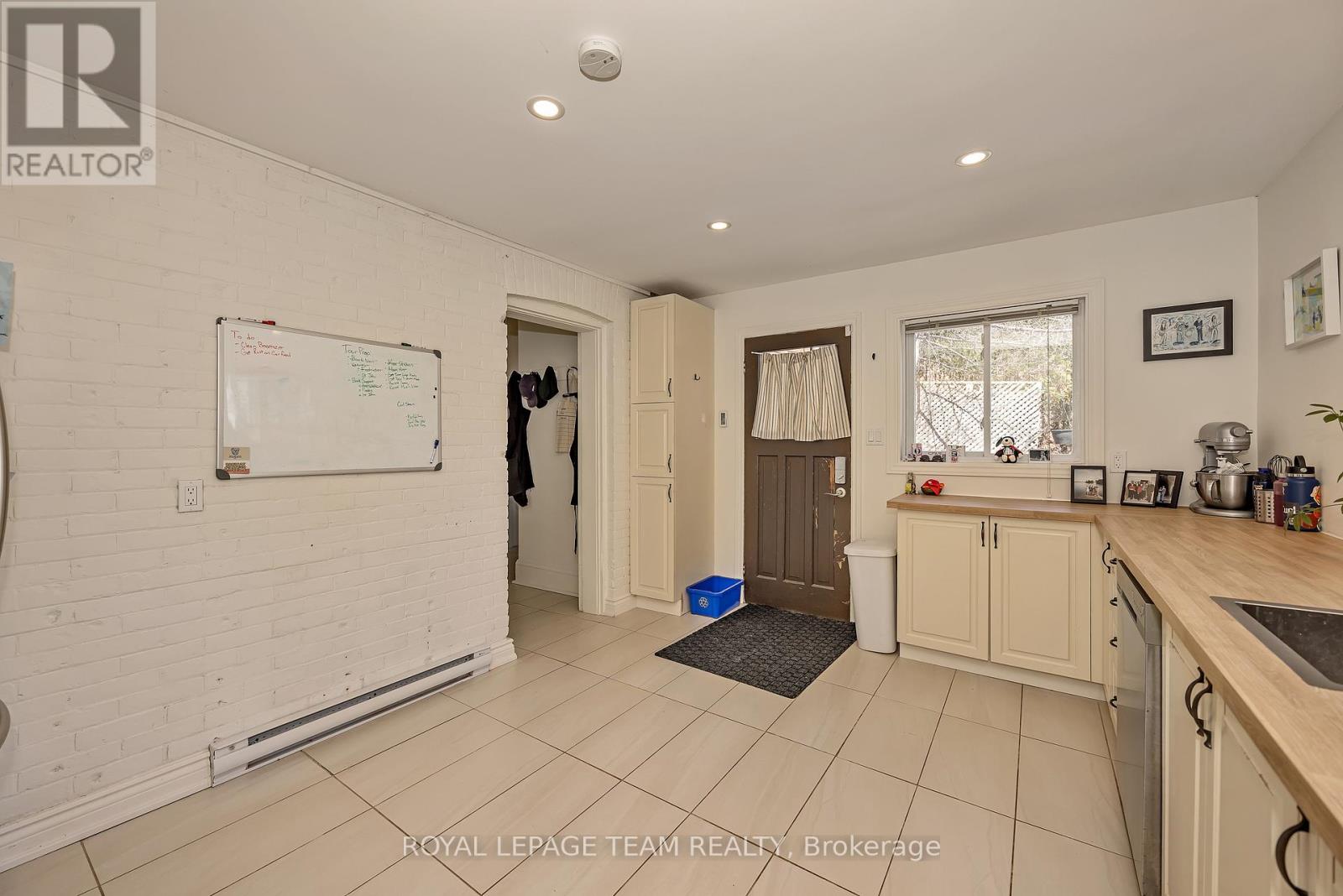 11 Sherbrooke Avenue, Ottawa, Ontario  K1Y 1R8 - Photo 14 - X13059760