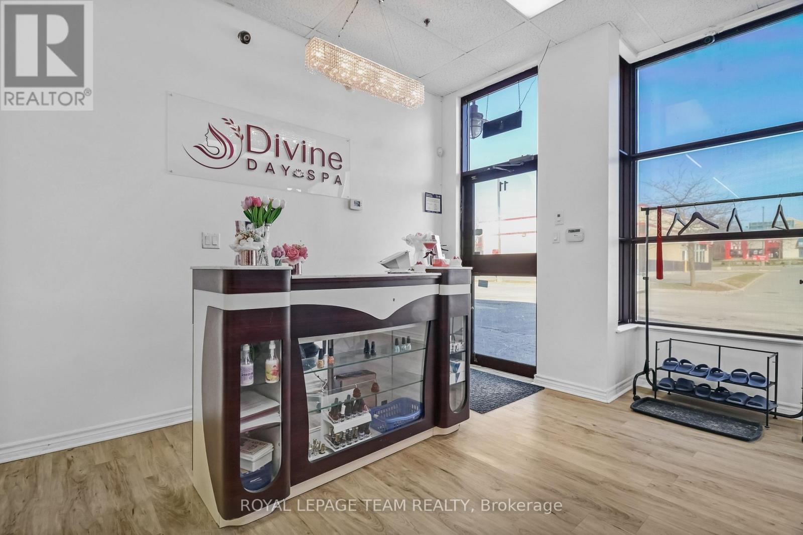 474 Hazeldean Road, Ottawa, Ontario  K2L 4E5 - Photo 4 - X13059776