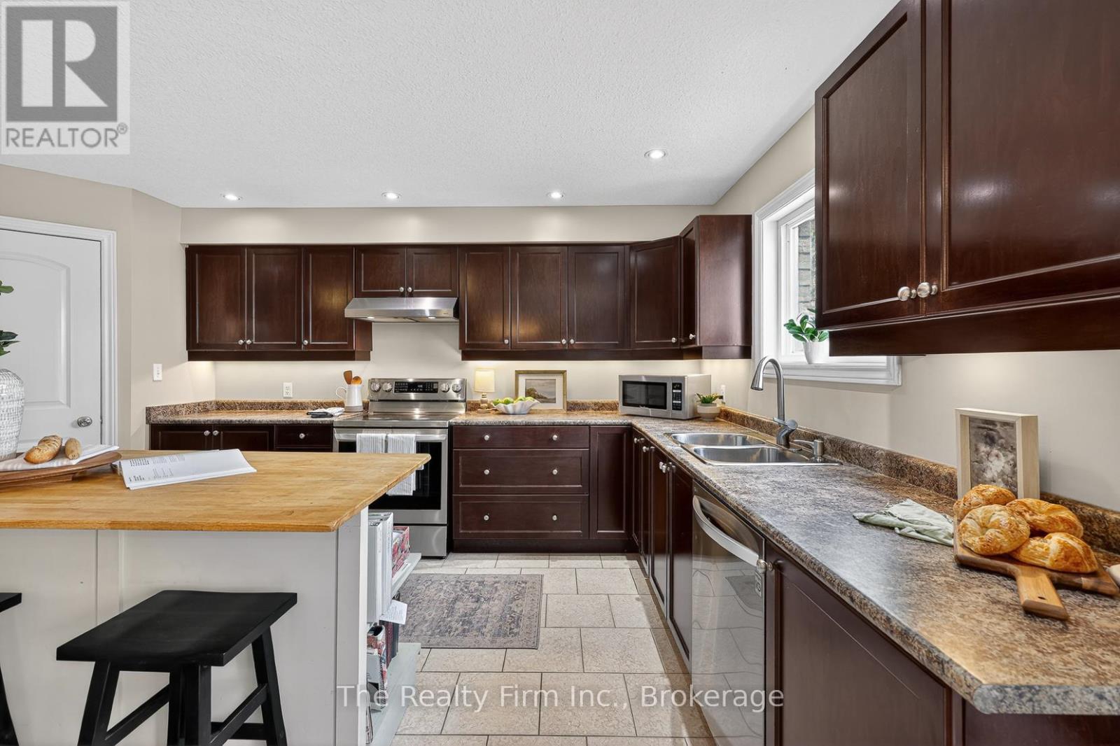 155 Forestway Trail, Woodstock, Ontario  N4S 9A7 - Photo 19 - X13059674