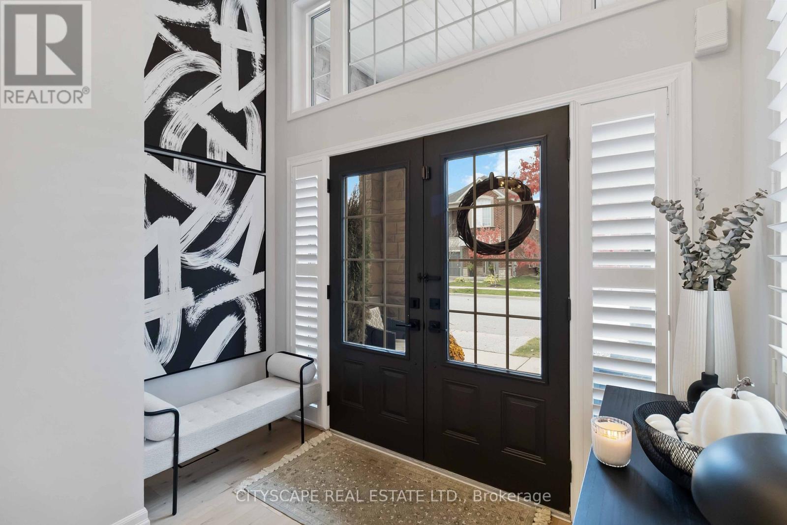 4269 Vivaldi Road, Burlington, Ontario  L7M 0N4 - Photo 4 - W13038578