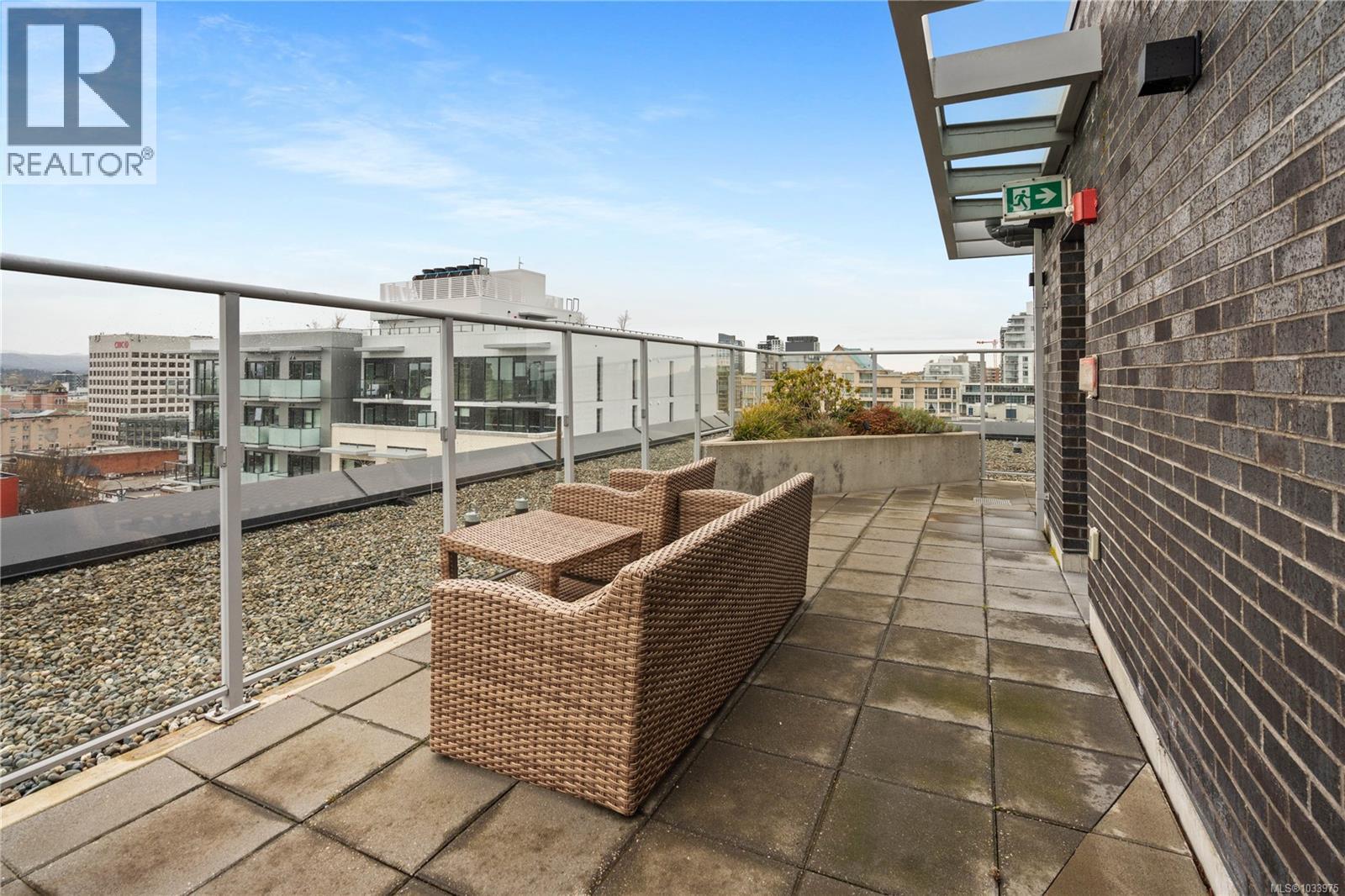 305 838 Broughton St, Victoria, British Columbia  V8W 1E4 - Photo 26 - 1033975