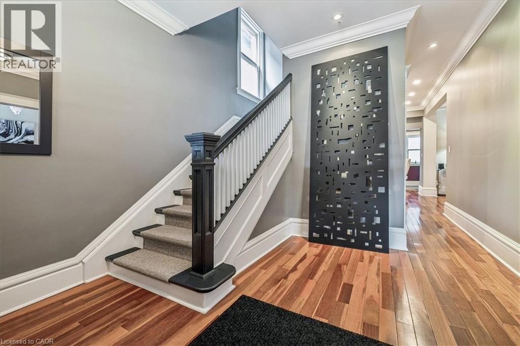 40 Stanleys Avenue, Hamilton, Ontario  L8P 2L1 - Photo 7 - 40824873