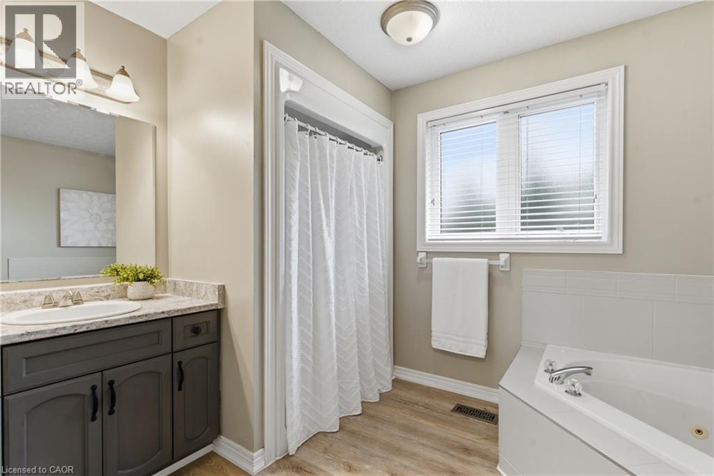 43 Ardwood Place, Kitchener, Ontario  N4A 4C3 - Photo 32 - 40825226